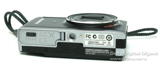 Olympus mju 9010. Вид снизу