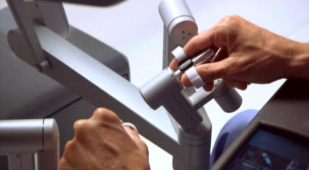 Хирургическая система da Vinci