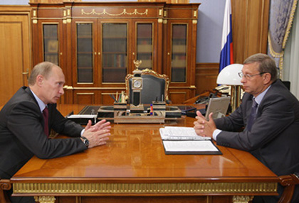 Встреча премьер-министра России В.В. Путина и главы АФК «Система» 
В.П. Евтушенкова
