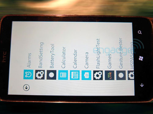 HTC Windows Phone 2 «Засветился» смартфон HTC на базе Windows Phone 7