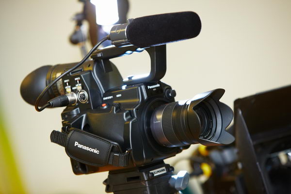 ����������� ���������� Panasonic AG-AF104ER