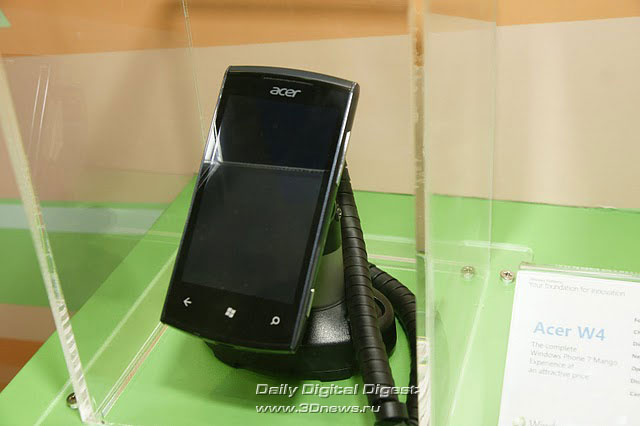 Acer-W4_1_1.jpg