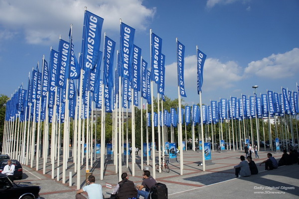 IFA 2011: новинки в павильоне компании Samsung
