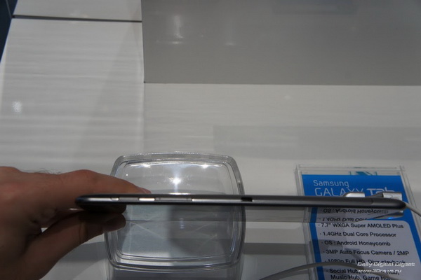 IFA 2011: новинки в павильоне компании Samsung