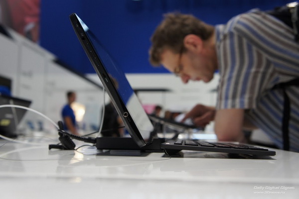 IFA 2011: новинки в павильоне компании Samsung