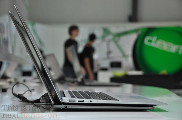 MacBook Air ������ Acer Aspire S3