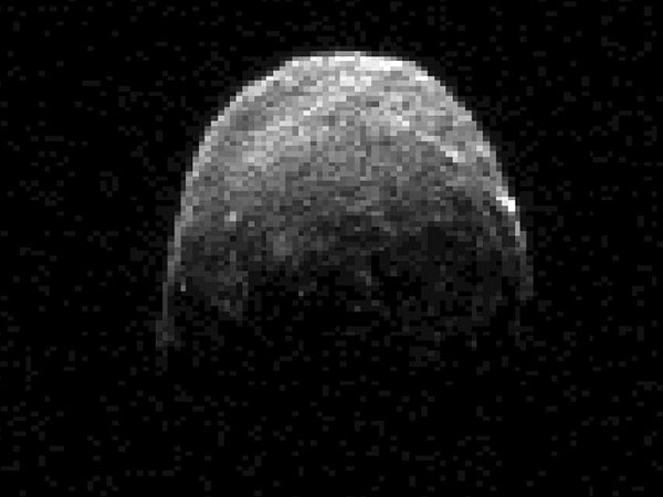 Фотография астероида 2005 YU55