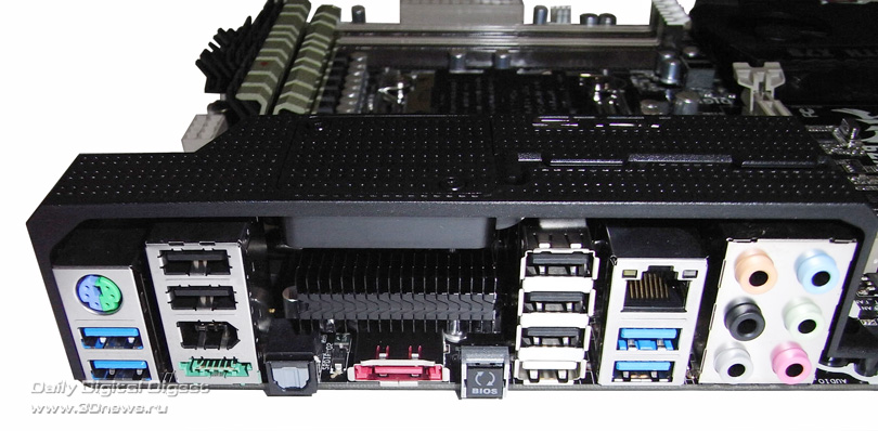 ASUS Sabertooth X79 ������ ������