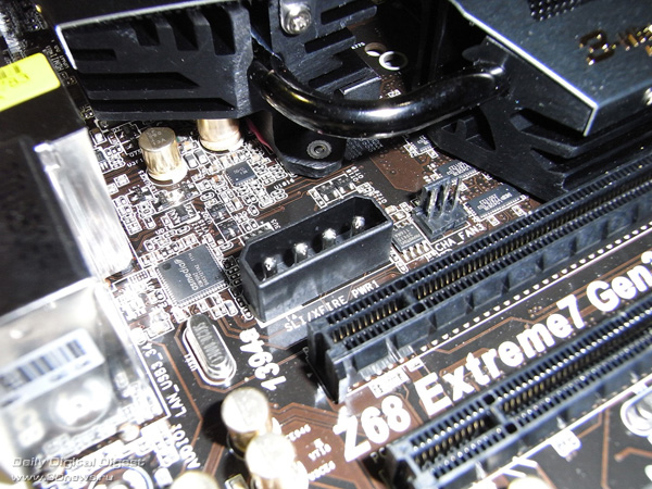 ASRock Z68 Extreme7 ������ ������� 1