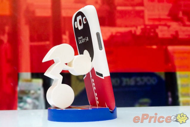 galaxy-s-iii-premium-pack-cyclist-phone-holder.jpg
