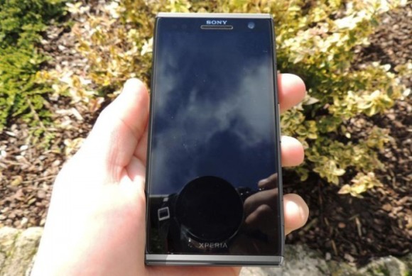 «Шпионское» фото смартфона Sony Xperia Odin