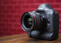 Canon EOS 1D X Mark II:    