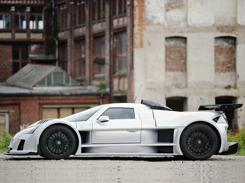 Gumpert Apollo 2