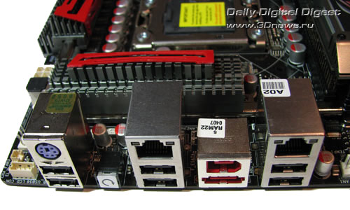 ASUS Rampage II Extreme задняя панель