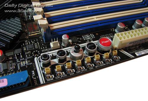 ASUS Rampage II Extreme кнопки