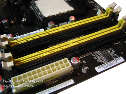 ASUS M4A79 Deluxe слоты DIMM