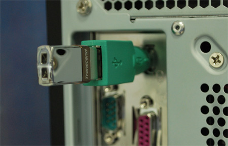 USB-PS/2 Transcend JetFlash
