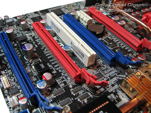 Foxconn Destroyer слоты расширения