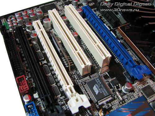 ASUS P6T Deluxe слоты расширения