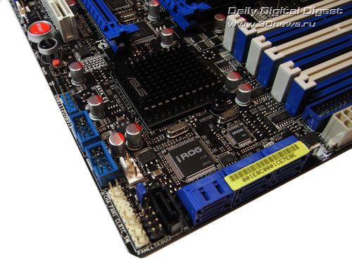 ASUS Rampage II Gene угол