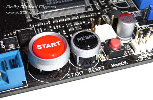 ASUS Crosshair III Formula кнопки