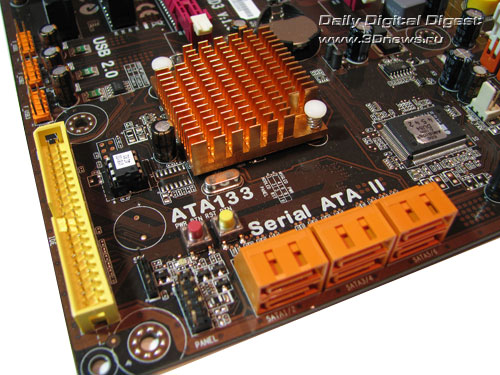 Elitegroup A790GXM-AD3 угол