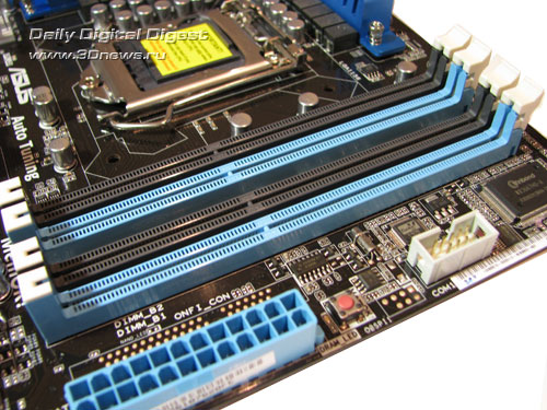 ASUS P7P55D Deluxe DIMMs