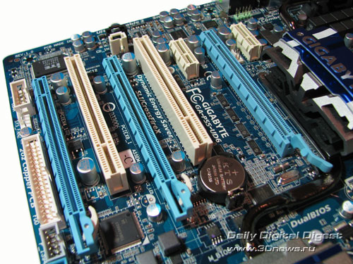 Gigabyte GA-P55-UD6-С слоты