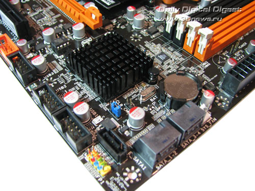 Foxconn Cinema II Deluxe угол