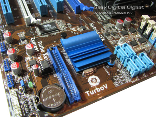 ASUS M4A785TD-V EVO угол