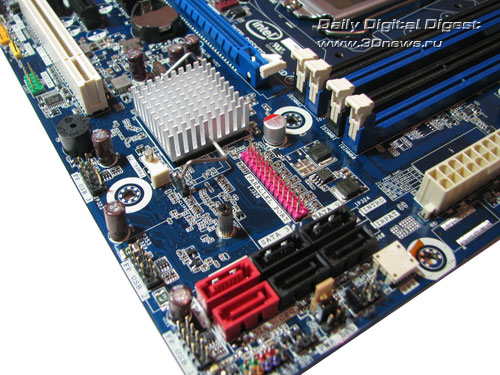 Intel DH55TC угол