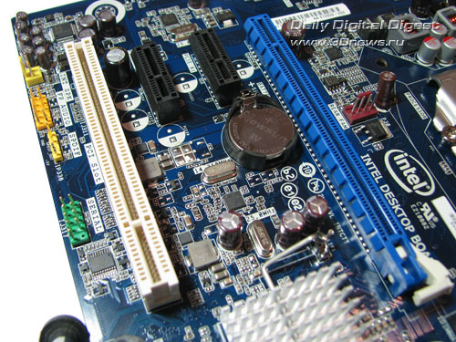 Intel DH55TC слоты