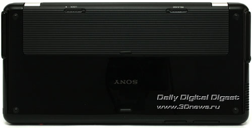  Sony VGN-P39VRL/Q. Вид снизу 