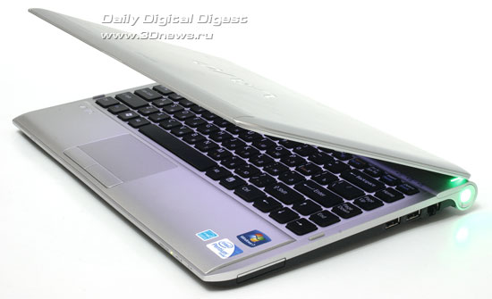 SONY VAIO VPC-Y11M1R/S. Вид общий   SONY VAIO VPC-Y11M1R/S. Вид общий