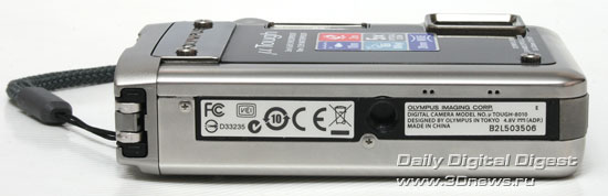 Olympus µ TOUGH-8010. Вид снизу Olympus µ TOUGH-8010. Вид снизу