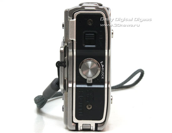 Olympus µ TOUGH-8010. Вид справа Olympus µ TOUGH-8010. Вид справа