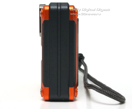 Panasonic LUMIX DMC-FT2. Вид слева Panasonic LUMIX DMC-FT2. Вид слева