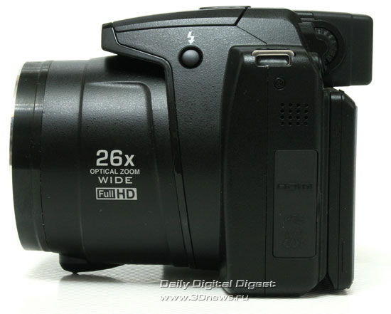  Nikon Coolpix P100. Вид слева 