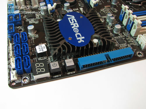 ASRock P55 Extreme4 угол