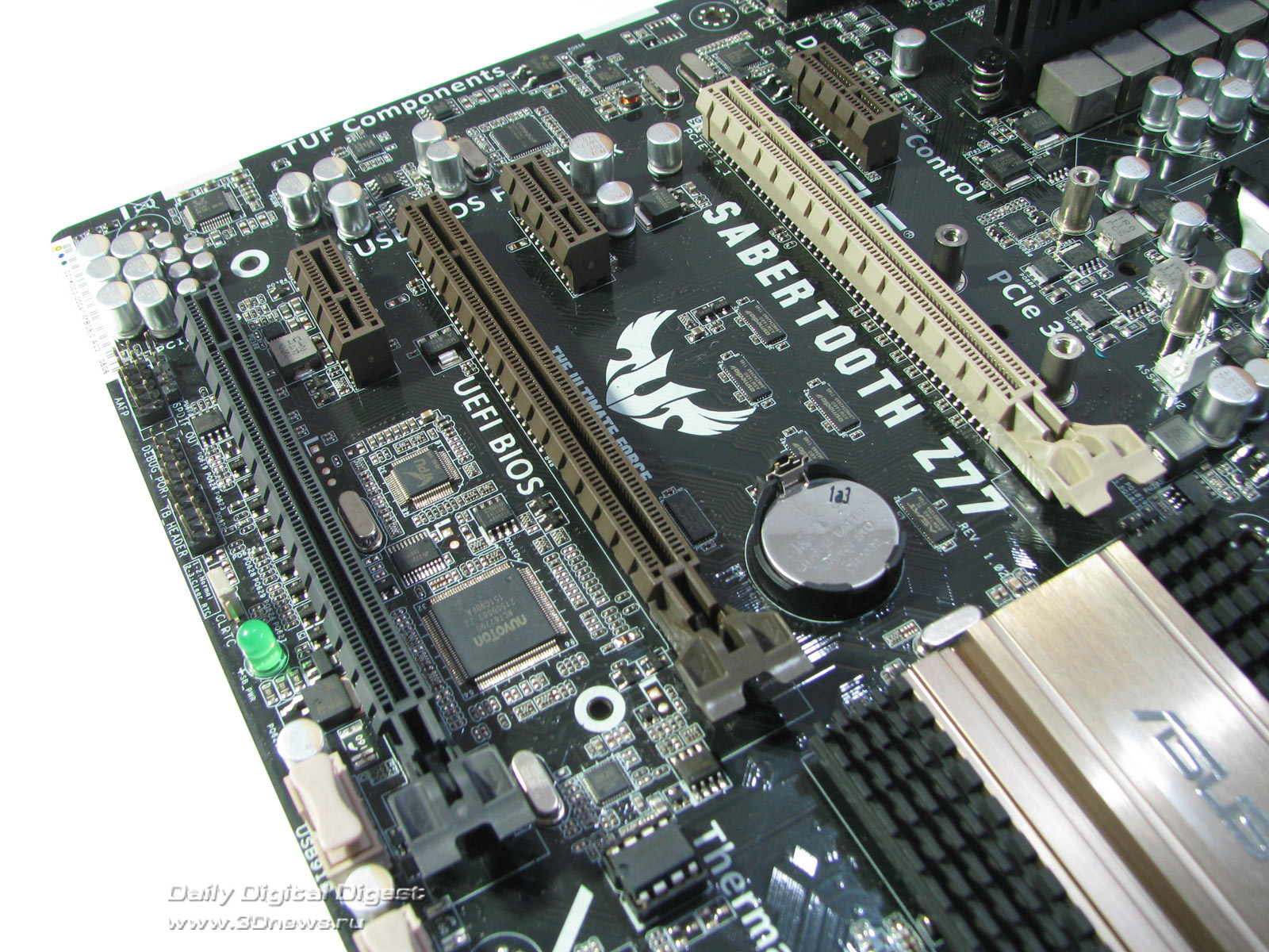 Sabertooth z77 pci slots