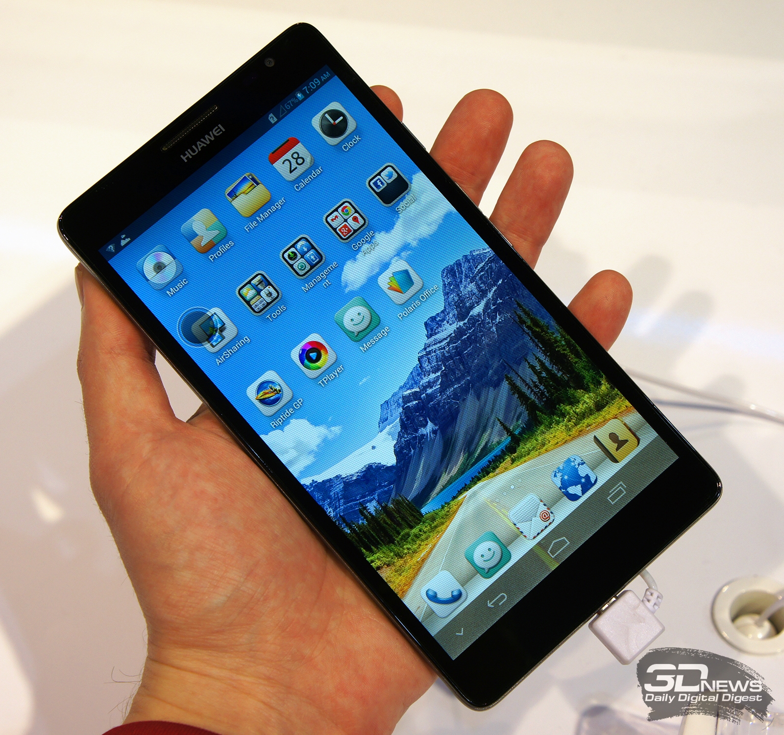 MWC 2013: дисплеи Huawei Ascend Mate и Huawei Ascend P2 во всех ...