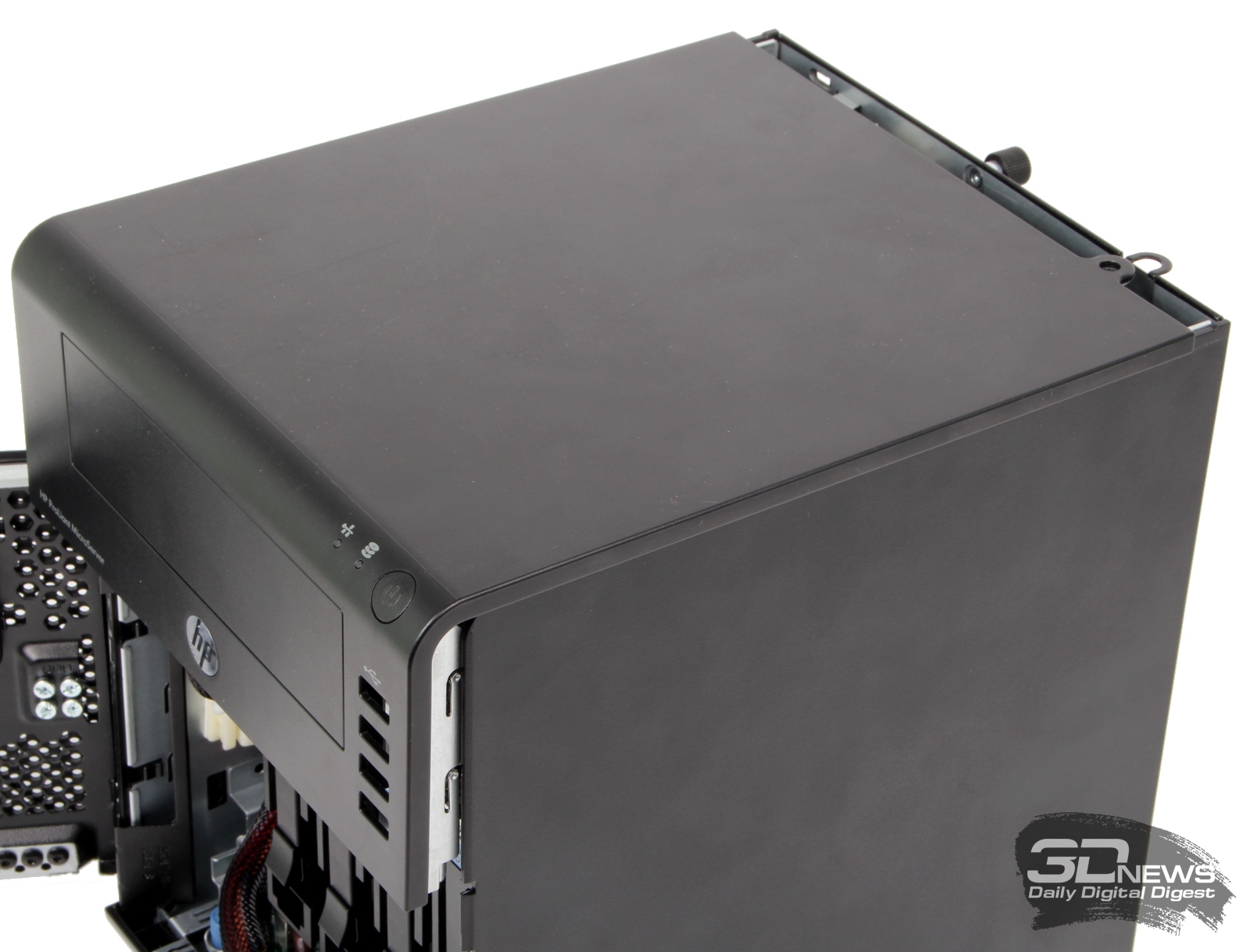 HP MicroServer Gen7 N40L 8Go ECC - modifié 2 ventilateurs modernes et