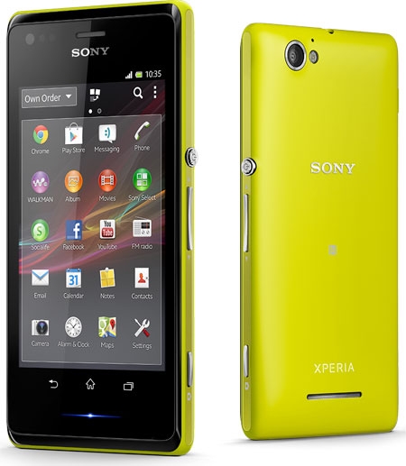 Смартфон Sony Xperia М поступит в продажу в России в конце августа