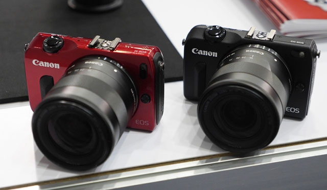 Canon Eos M2    -  6