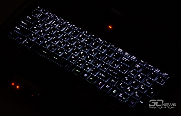  MSI GT60 2PC Dominator: keyboard backlight, one color 