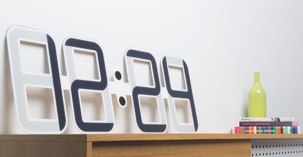 Проект ClockOne: часы с большими сегментами-экранами E Ink
