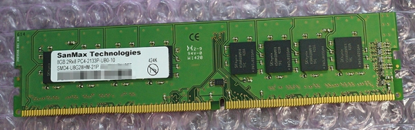 Модуль DDR памяти Sanmax на базе микросхем SK Hynix, Фото Akiba PC Hotline