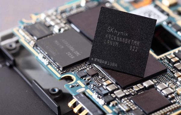 Микросхема памяти LPDDR3 производства SK Hynix
