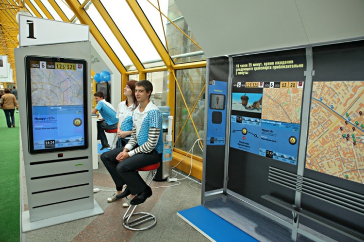 В Москве появятся «умные» остановки транспорта с зарядками для гаджетов и камерами