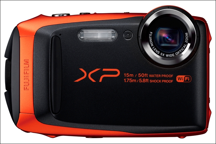 Фотокамера Fujifilm FinePix XP90 не боится погружений на глубину в 15 метров